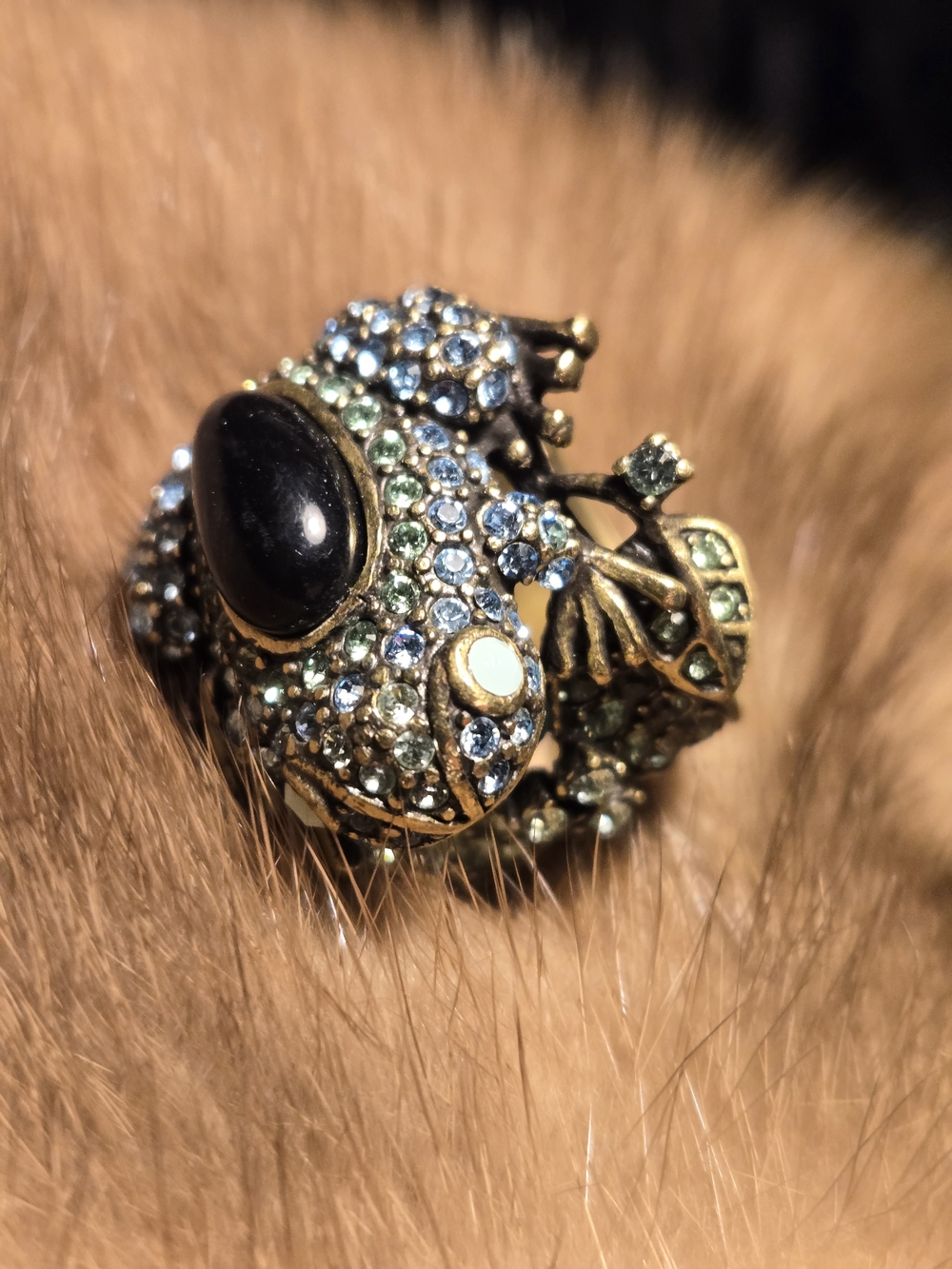 Crystal Frog Cocktail Ring in Black and Light Blue